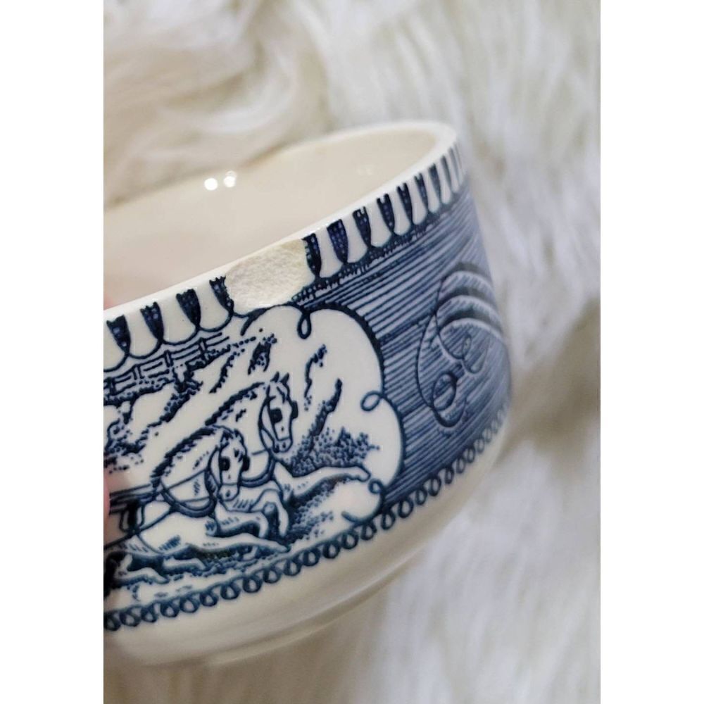 Vintage Currier and Ives Royal China Coffee Or Tea Cup Blue & White Set of 2 - Picture 9 of 11